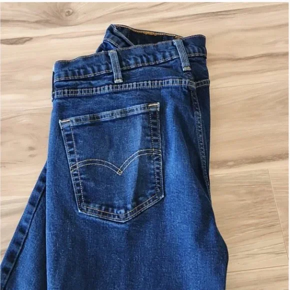 Levi's 514 Straight Fit Denim Jeans Zip Fly Dark Wash Size W 38 L 32 - Picture 3 of 5